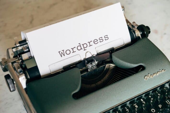 Wordpress typewriter alt text generation